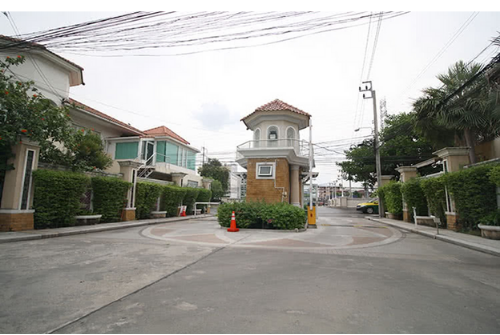 หมู่บ้าน ภัสสร 11